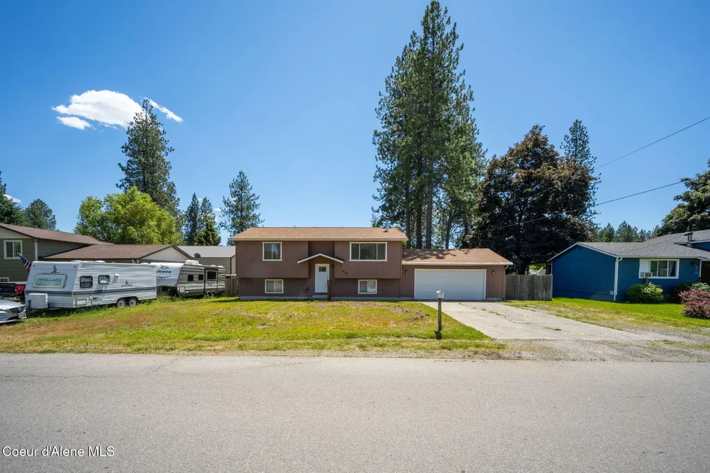 8247 W Montana Street Rathdrum ID 83858