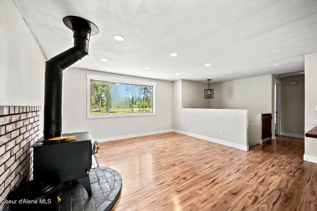 8247 W Montana Street Rathdrum ID 83858