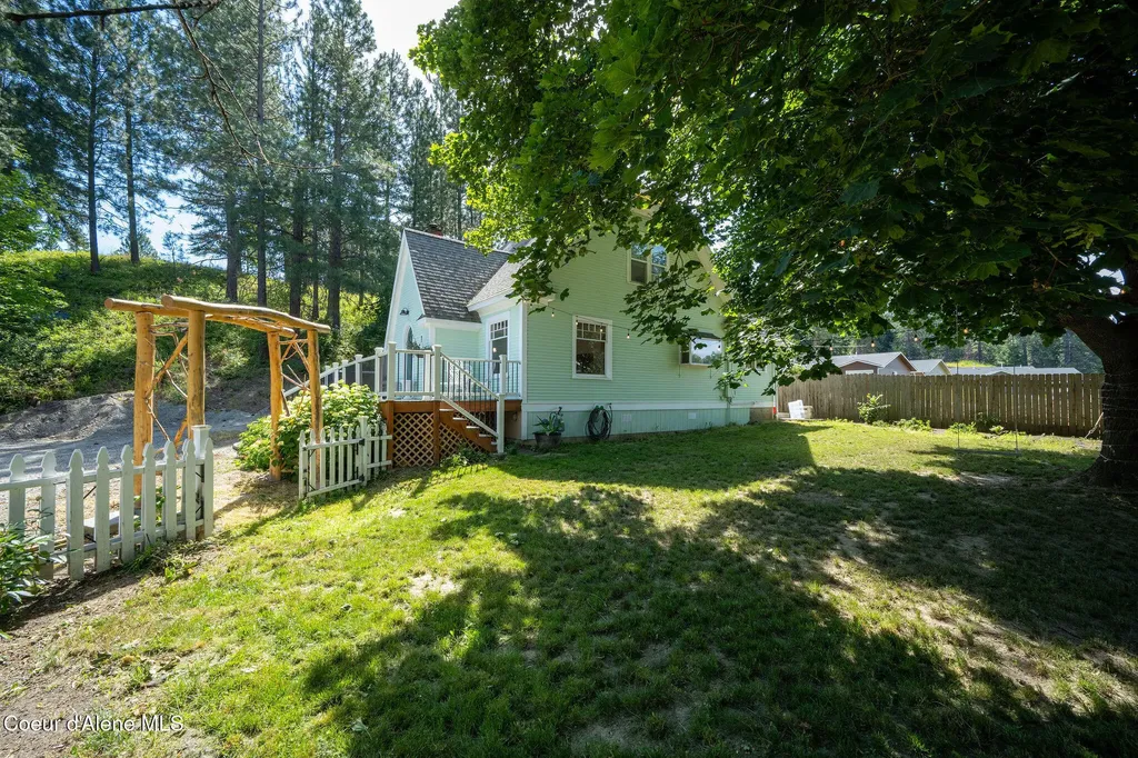 6645 Alderson Lane Bonners Ferry ID 83805