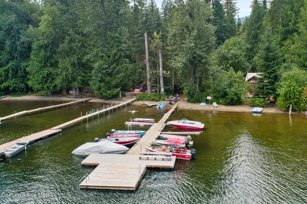 6877 W Lower Excelsior Beach Shore Rathdrum ID 83858