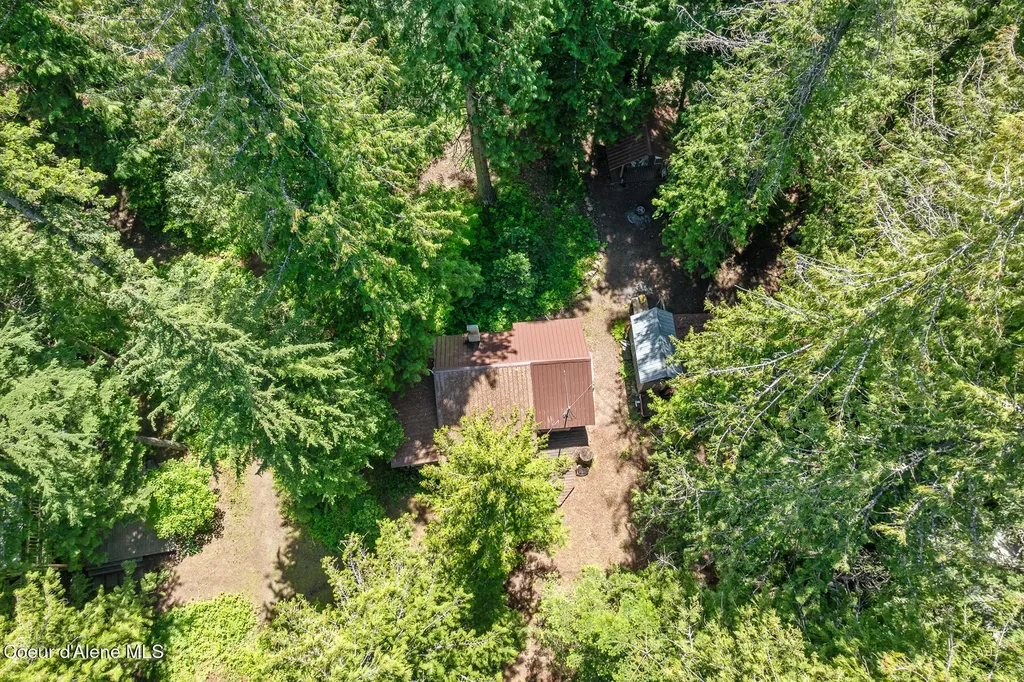 6877 W Lower Excelsior Beach Shore Rathdrum ID 83858
