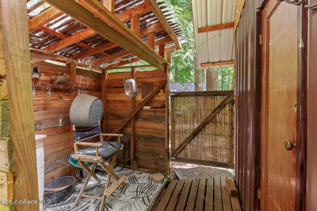 6877 W Lower Excelsior Beach Shore Rathdrum ID 83858