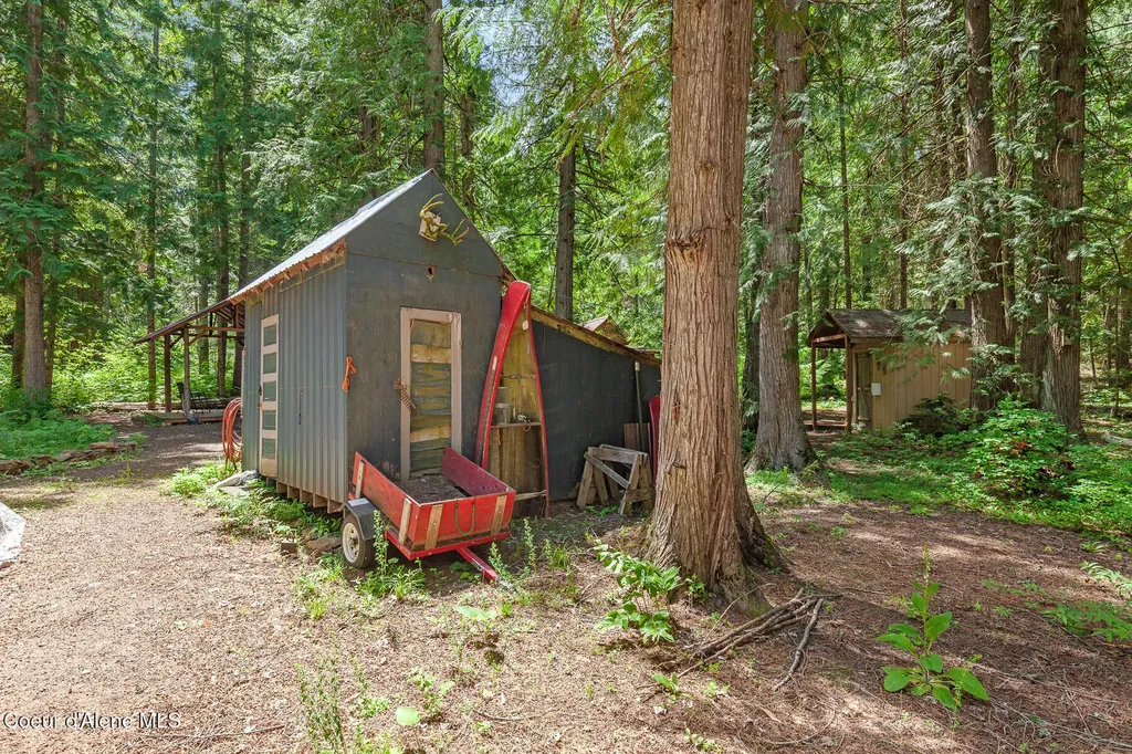 6877 W Lower Excelsior Beach Shore Rathdrum ID 83858