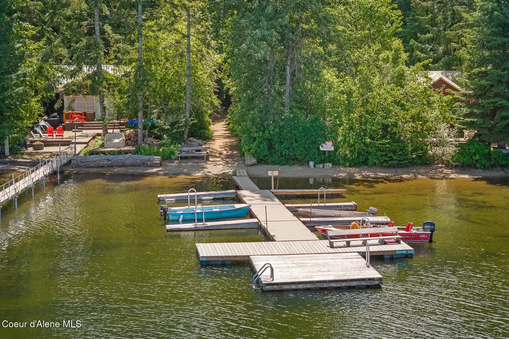 6877 W Lower Excelsior Beach Shore Rathdrum ID 83858