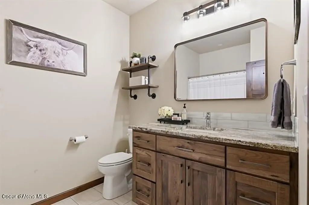 31914 N Zander Lane Chattaroy WA 99003