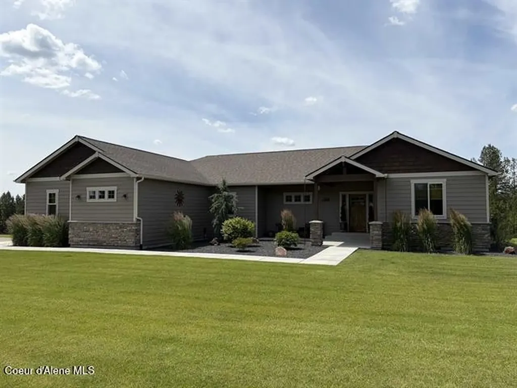 31914 N Zander Lane Chattaroy WA 99003
