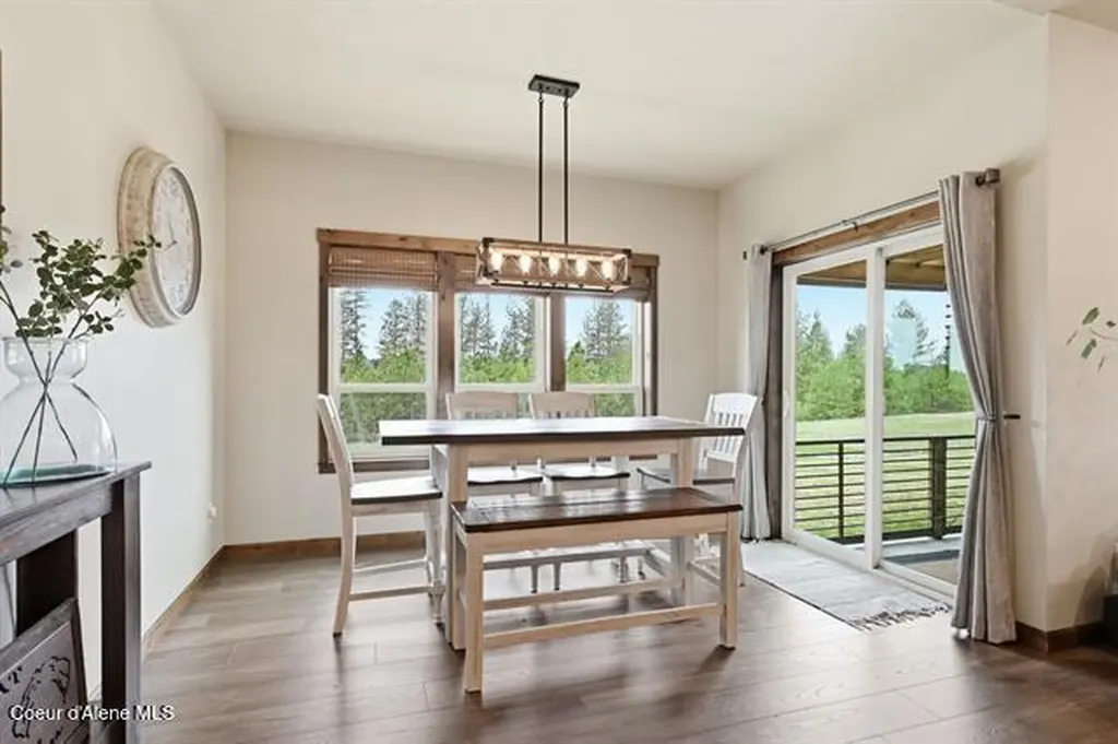 31914 N Zander Lane Chattaroy WA 99003