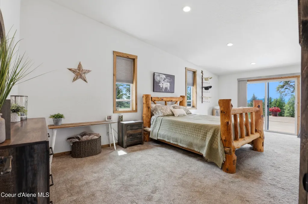20781 N Corbin Hill Road Hayden ID 83835