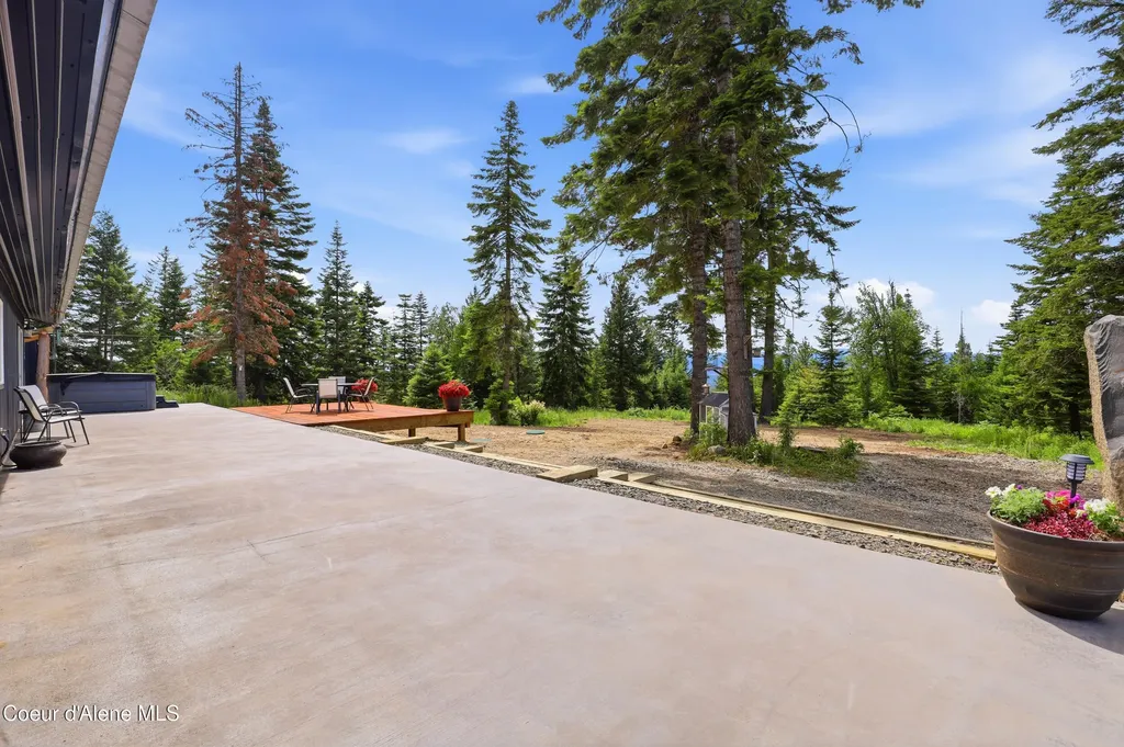 20781 N Corbin Hill Road Hayden ID 83835