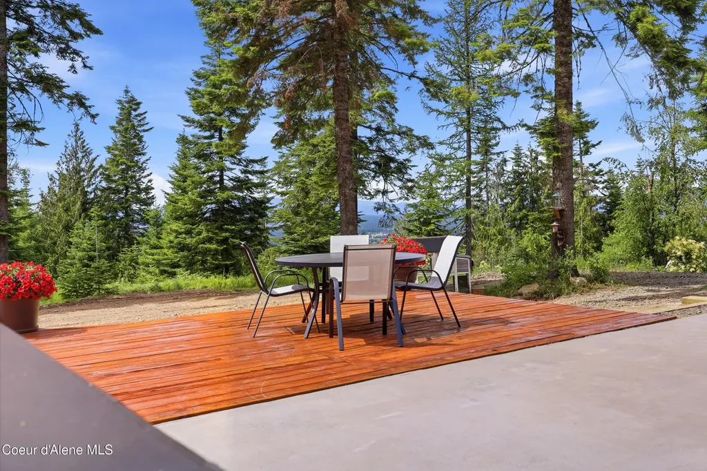 20781 N Corbin Hill Road Hayden ID 83835