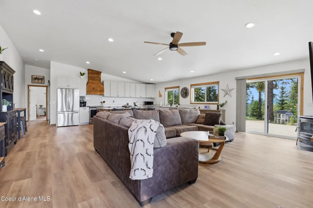 20781 N Corbin Hill Road Hayden ID 83835