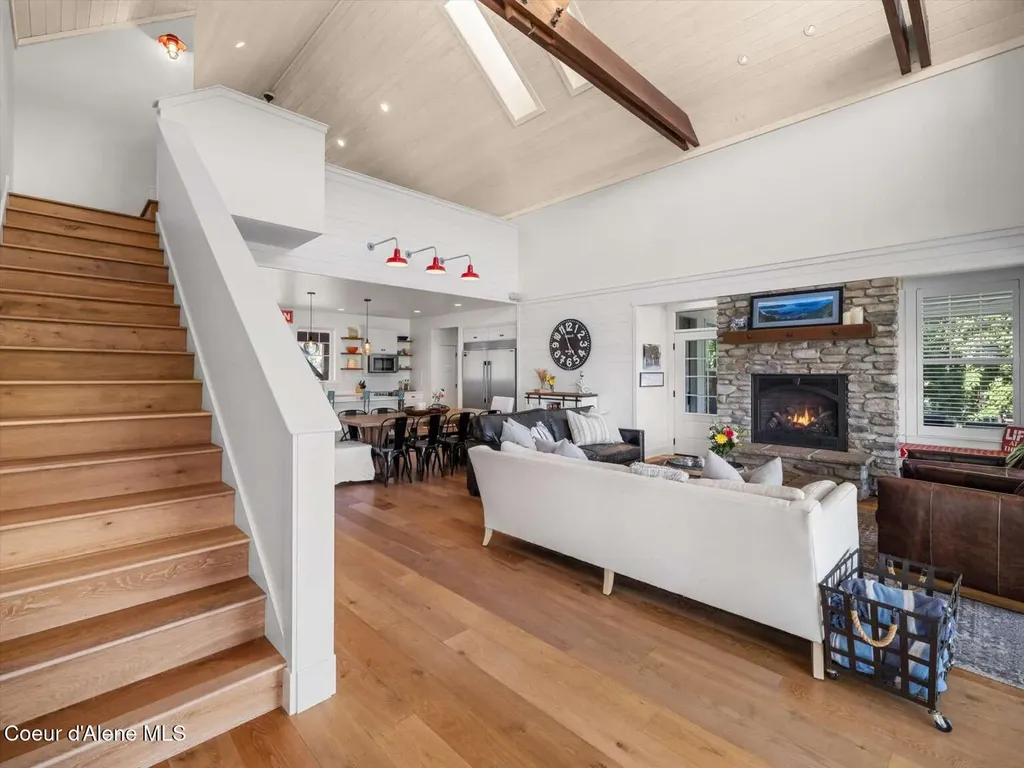 645 River Run Drive Laclede ID 83841