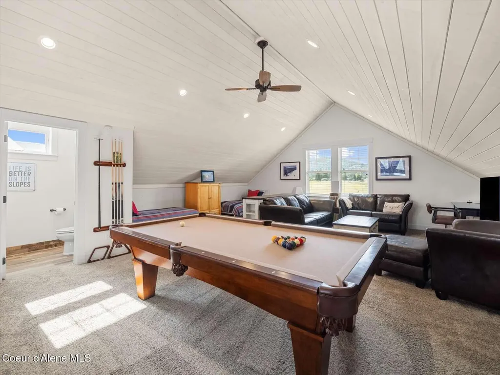 645 River Run Drive Laclede ID 83841