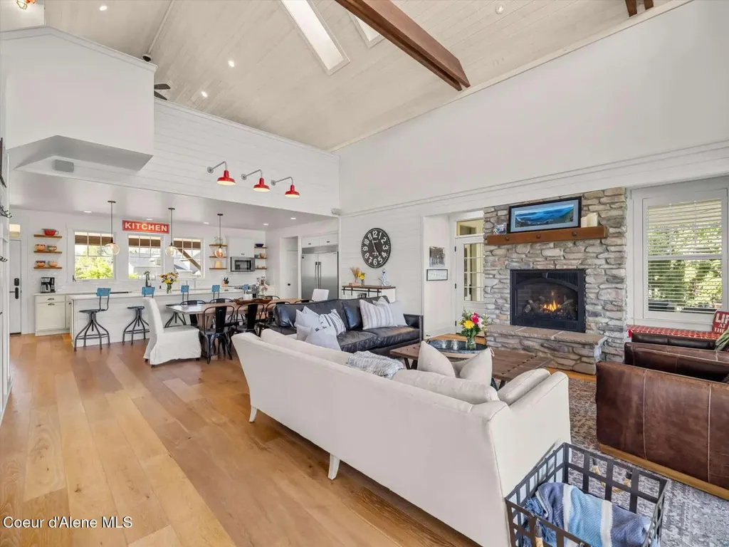 645 River Run Drive Laclede ID 83841