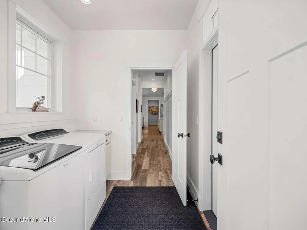 645 River Run Drive Laclede ID 83841
