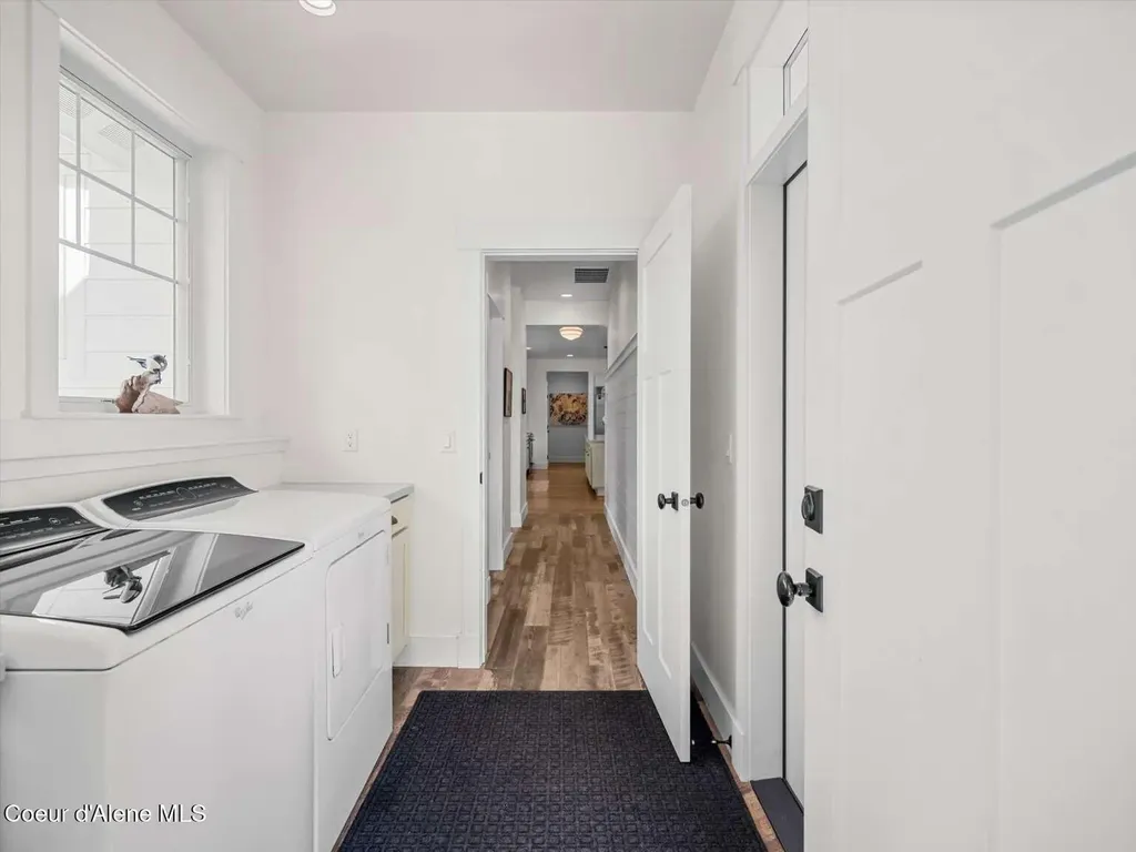 645 River Run Drive Laclede ID 83841