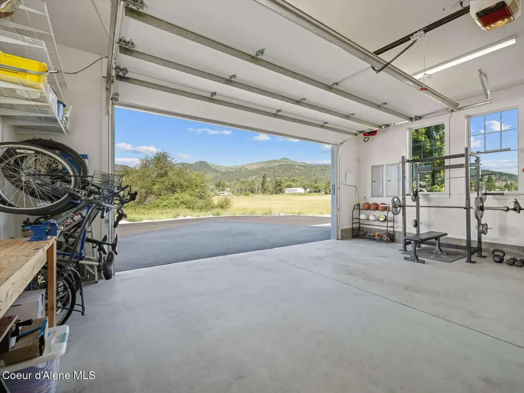 645 River Run Drive Laclede ID 83841