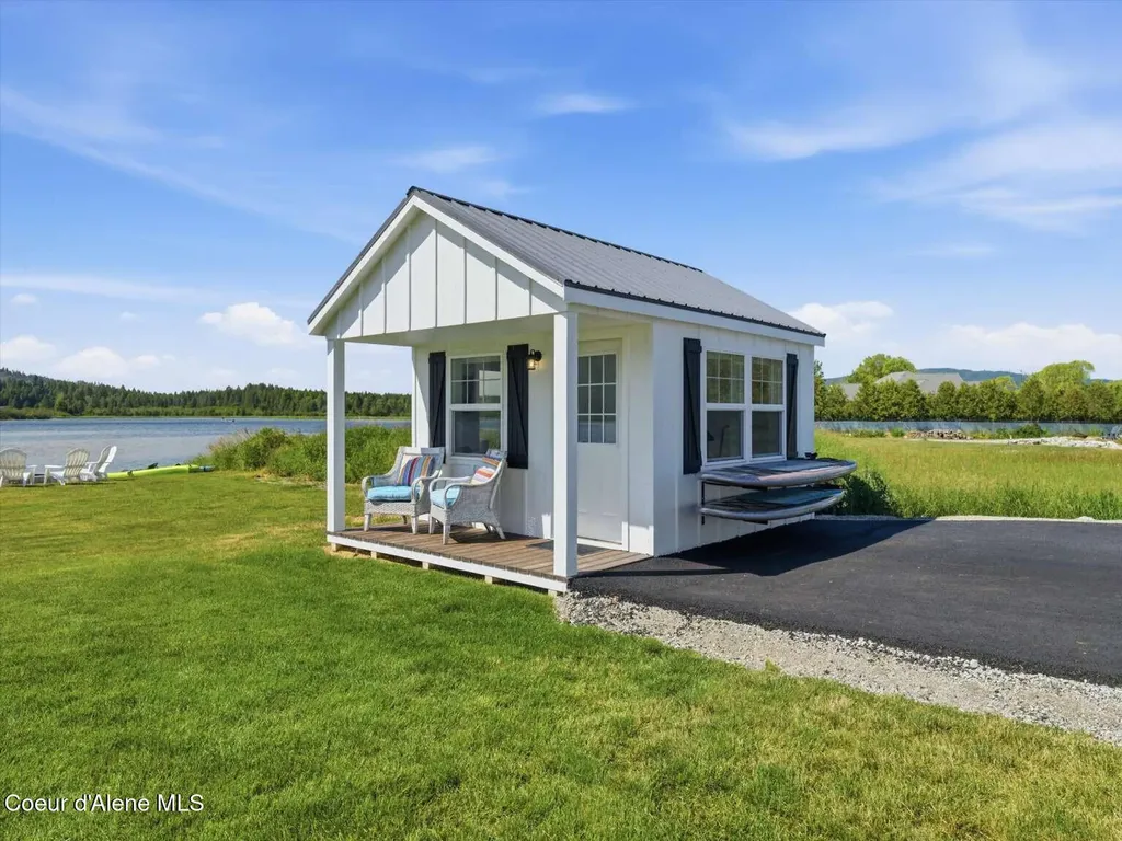 645 River Run Drive Laclede ID 83841