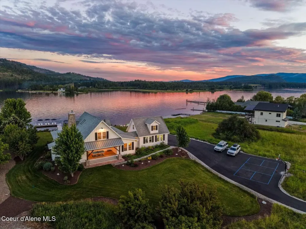 645 River Run Drive Laclede ID 83841