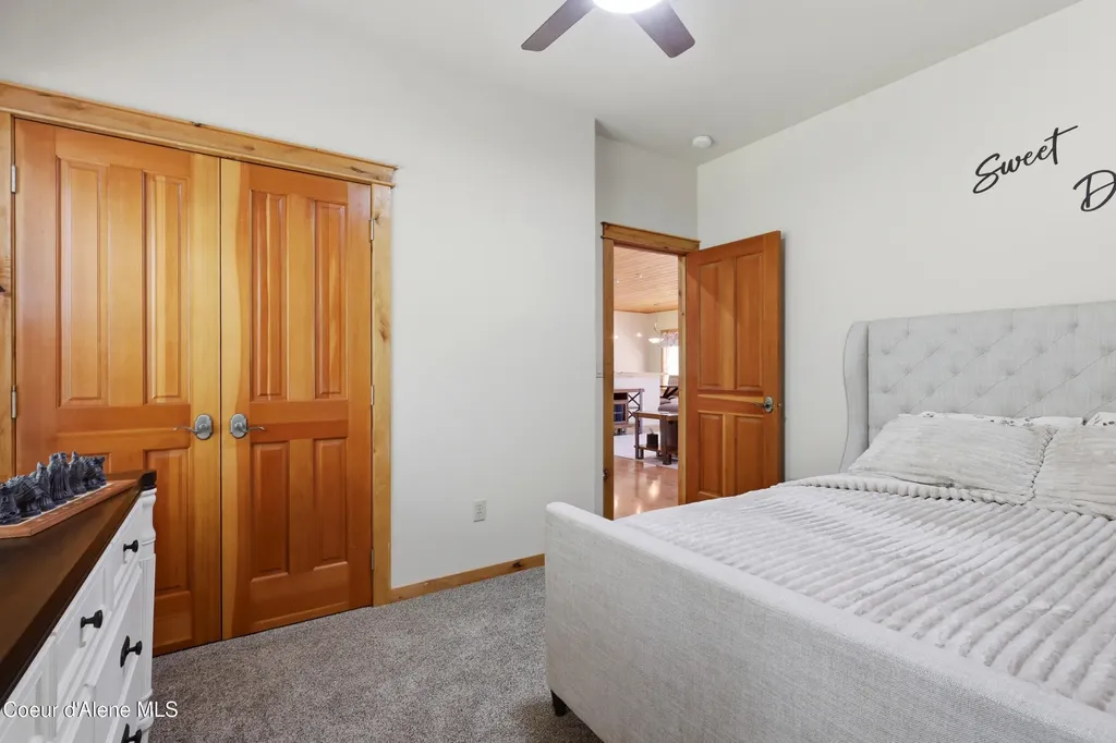 1625 Sequoia Lane Sandpoint ID 83864