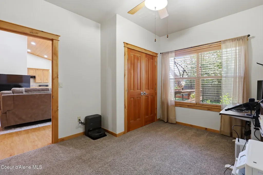 1625 Sequoia Lane Sandpoint ID 83864