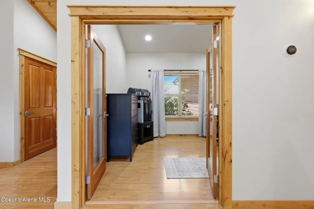 1625 Sequoia Lane Sandpoint ID 83864
