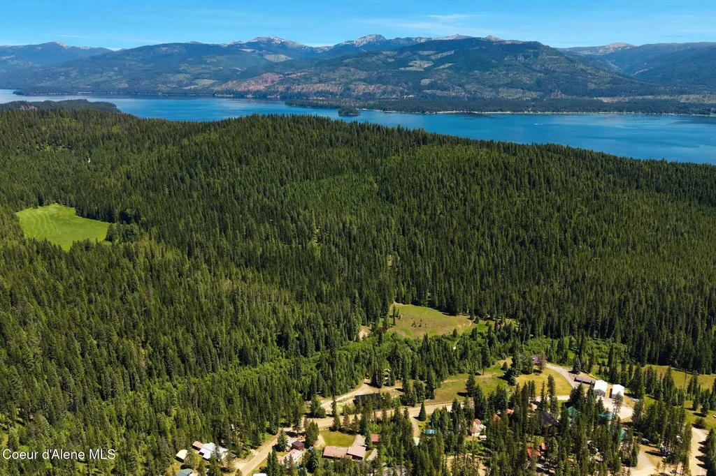 435 Shady Pines Loop Priest Lake ID 83856