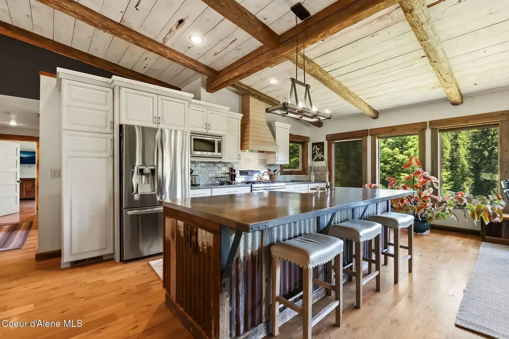 435 Shady Pines Loop Priest Lake ID 83856