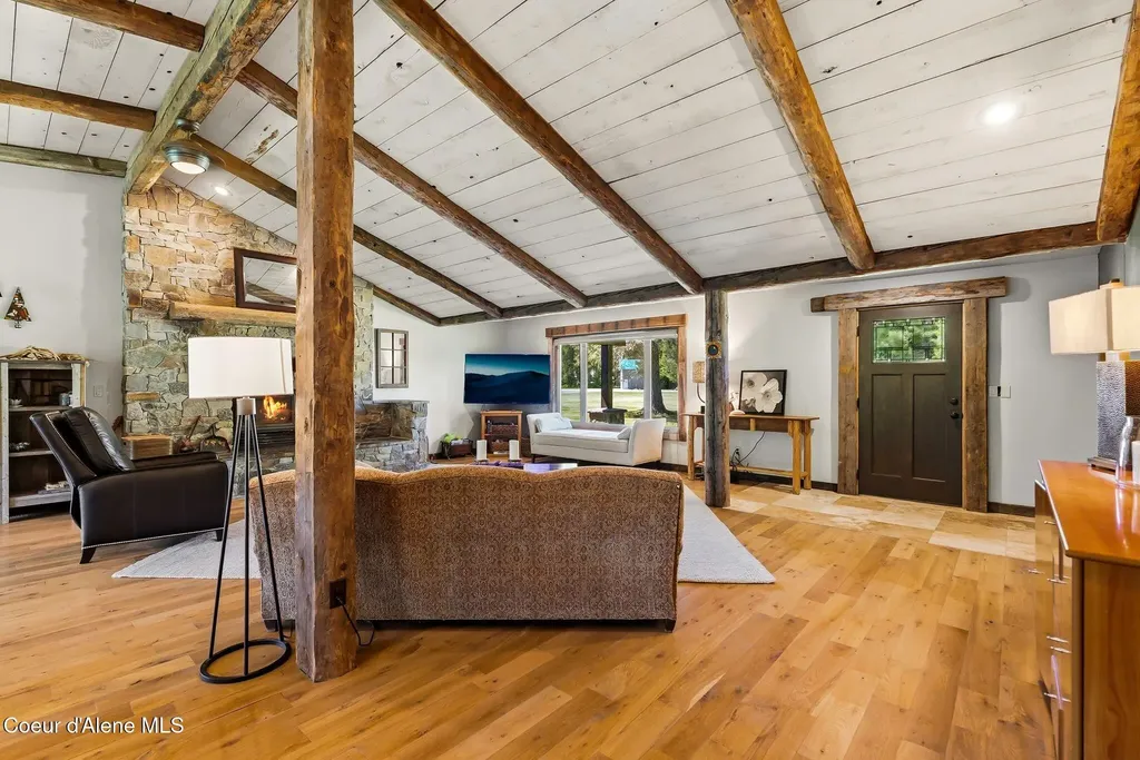 435 Shady Pines Loop Priest Lake ID 83856