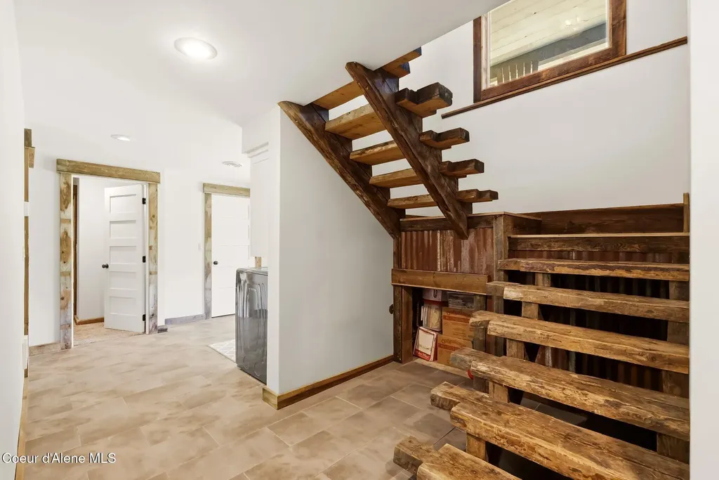 435 Shady Pines Loop Priest Lake ID 83856