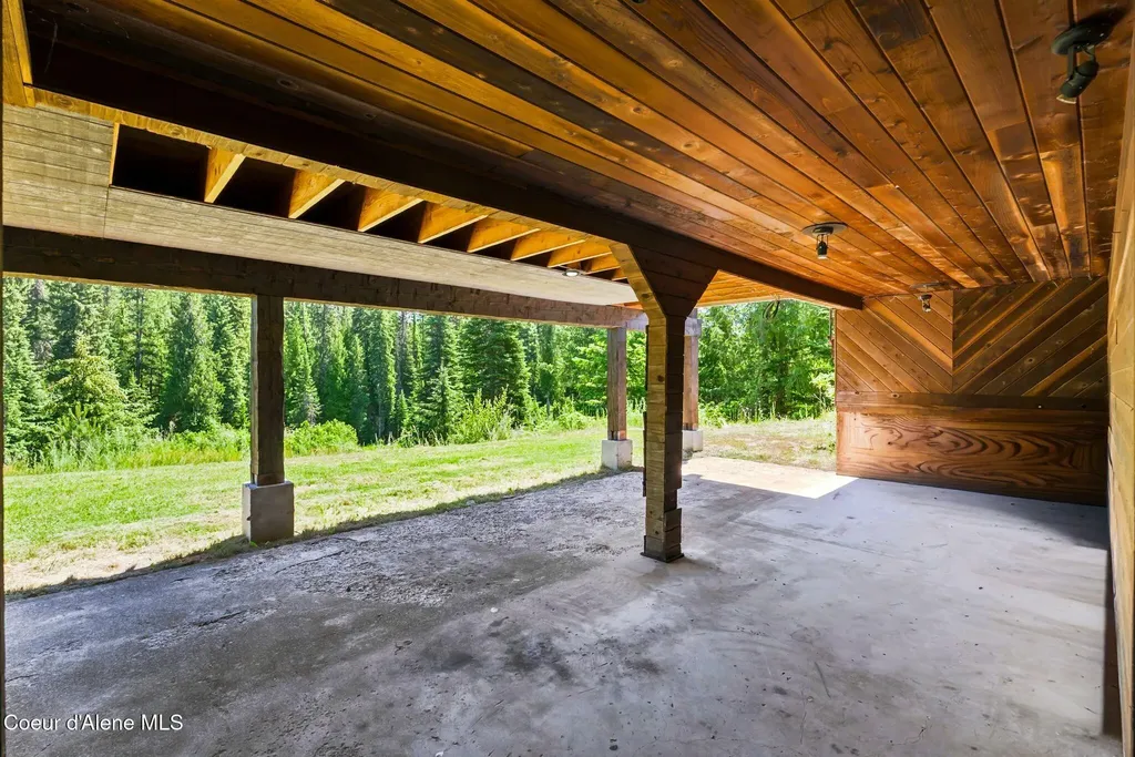 435 Shady Pines Loop Priest Lake ID 83856