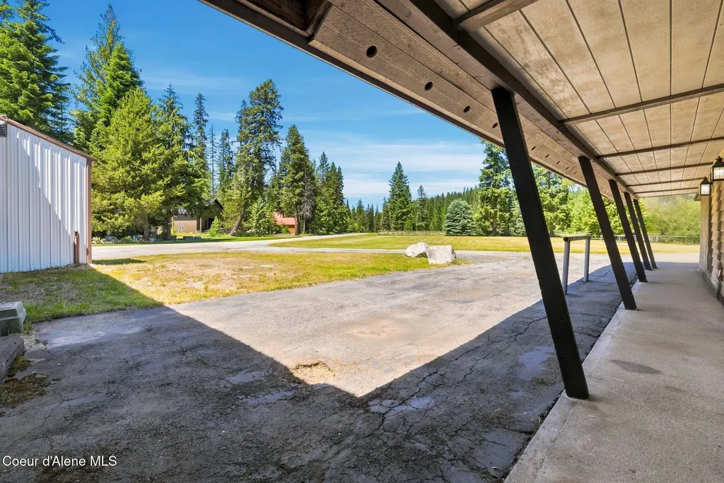 435 Shady Pines Loop Priest Lake ID 83856