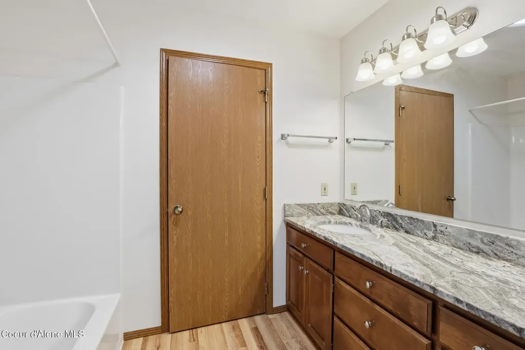 1480 W Woodlawn Drive Hayden ID 83835