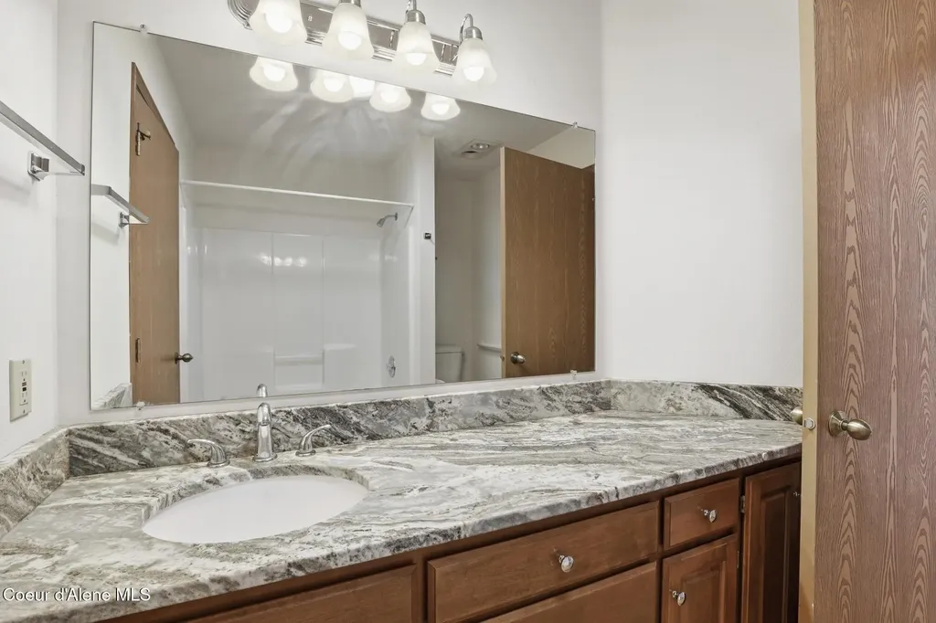1480 W Woodlawn Drive Hayden ID 83835