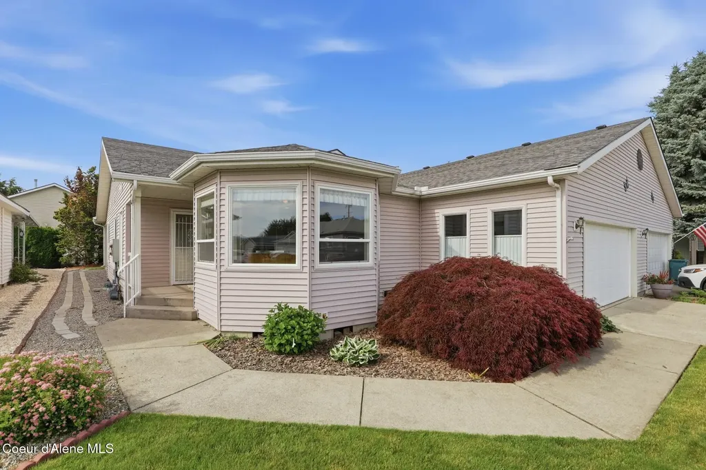 1480 W Woodlawn Drive Hayden ID 83835