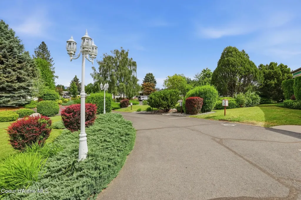 1480 W Woodlawn Drive Hayden ID 83835