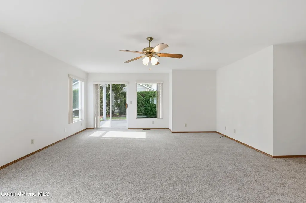 1480 W Woodlawn Drive Hayden ID 83835