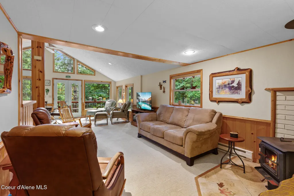 51 Paradise Lane Priest Lake ID 83856