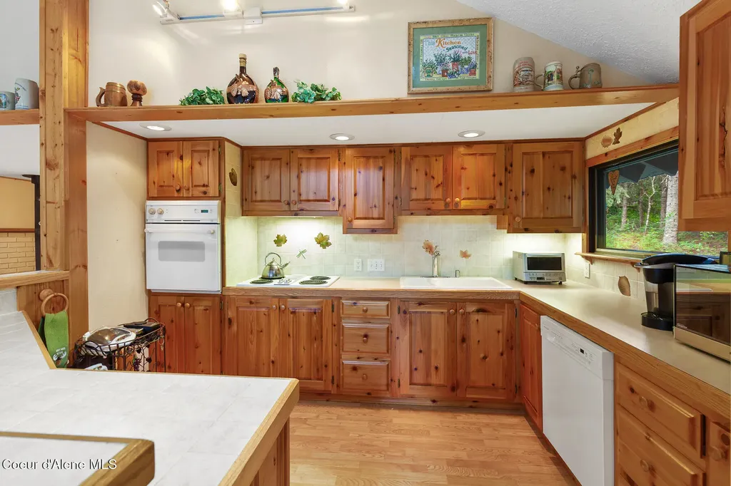 51 Paradise Lane Priest Lake ID 83856