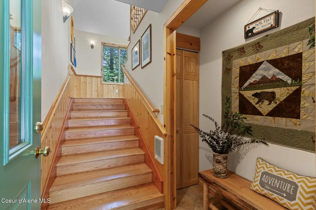 51 Paradise Lane Priest Lake ID 83856
