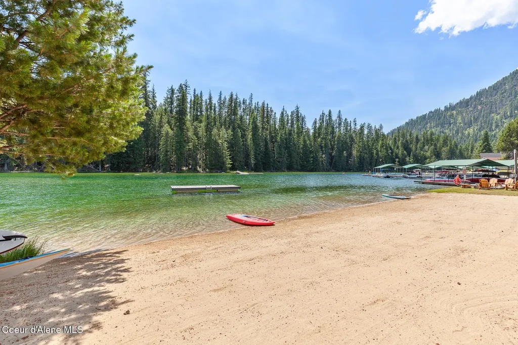 51 Paradise Lane Priest Lake ID 83856