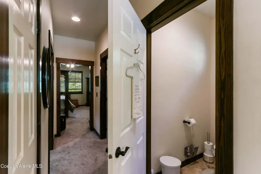 518 High Road Sandpoint ID 83864