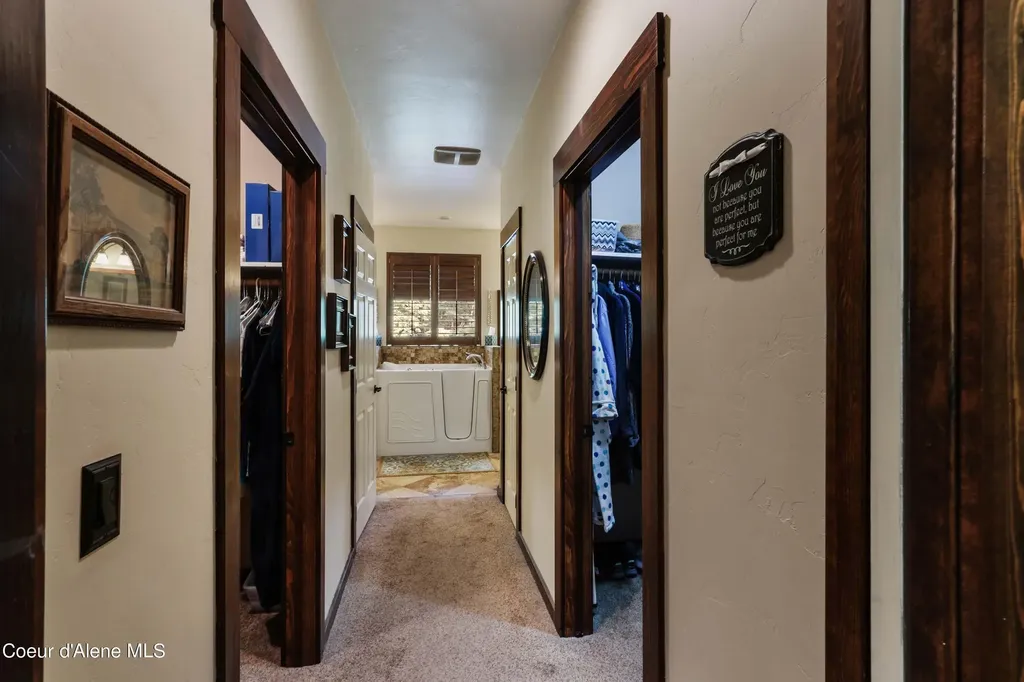 518 High Road Sandpoint ID 83864