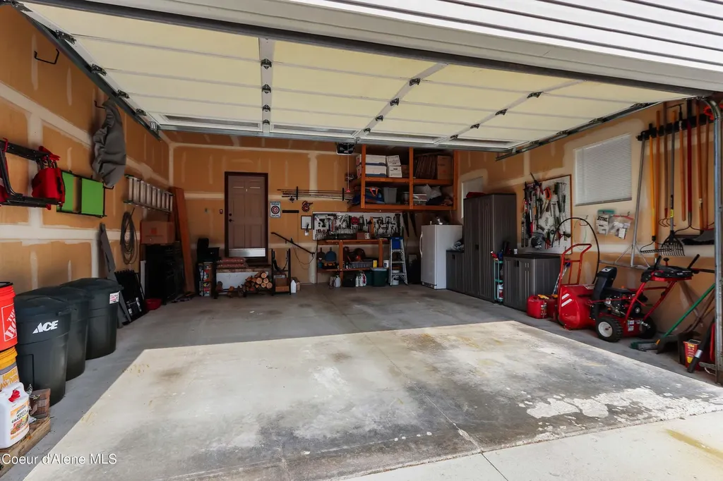 518 High Road Sandpoint ID 83864