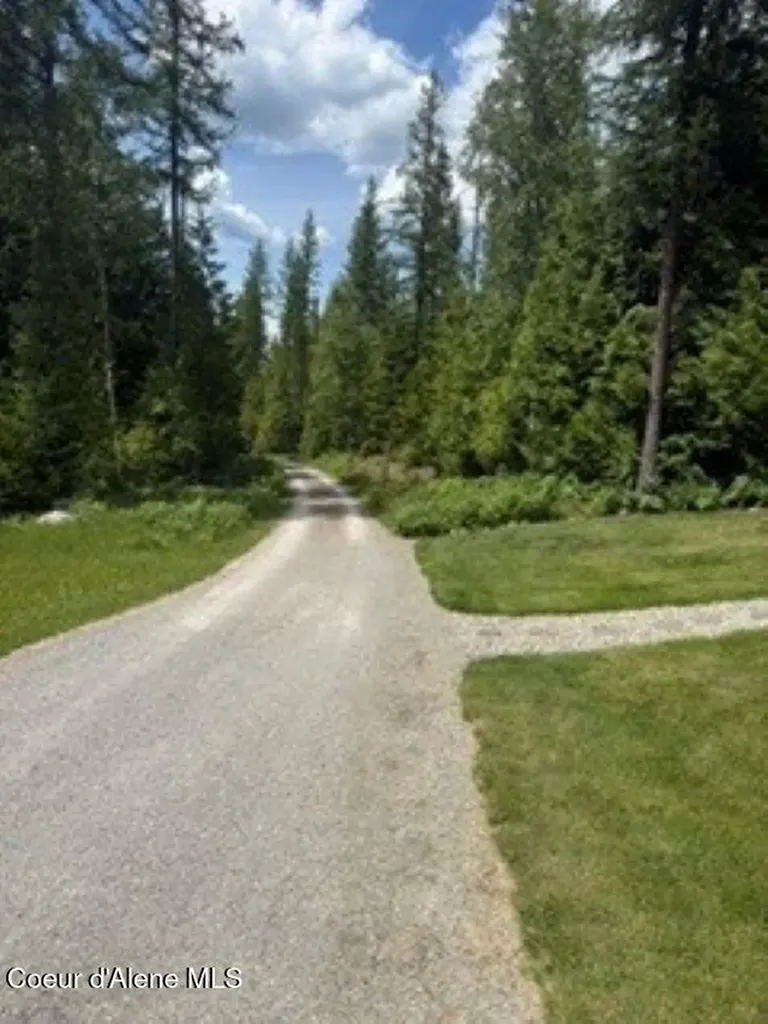 518 High Road Sandpoint ID 83864