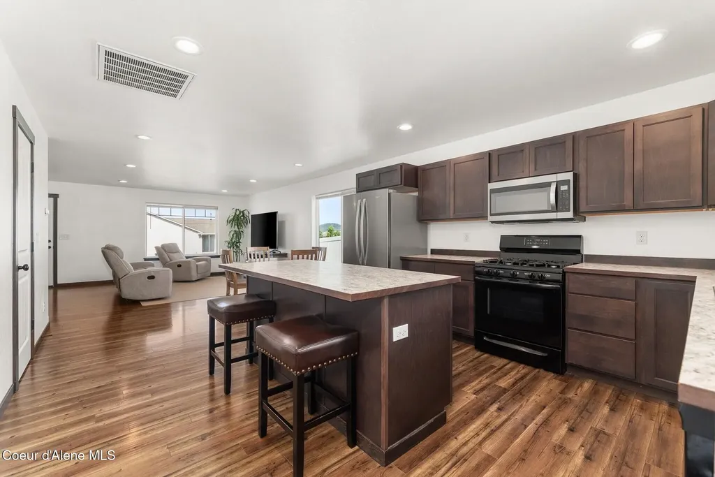 8724 N Spokane Street Post Falls ID 83854