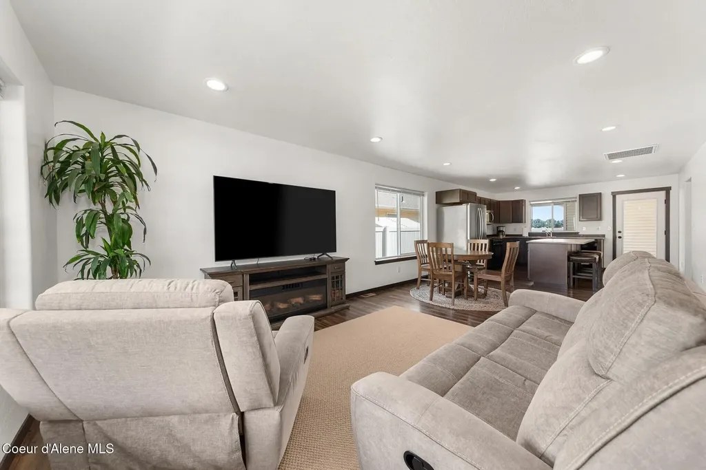 8724 N Spokane Street Post Falls ID 83854