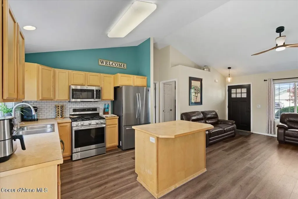 2738 N Ivy Lane Post Falls ID 83854