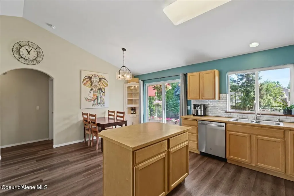 2738 N Ivy Lane Post Falls ID 83854
