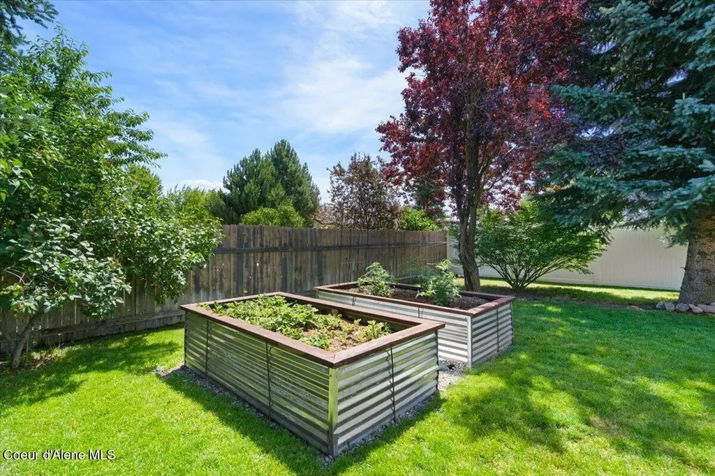 2738 N Ivy Lane Post Falls ID 83854